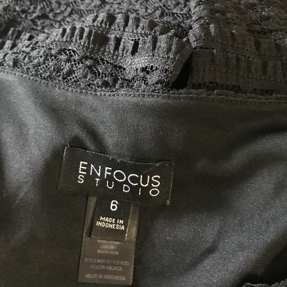 Lace Fit and Flare Dress - Picture 3 of 4